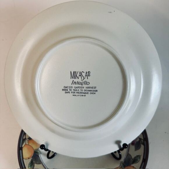 Mikasa Garden Harvest 2 Salad Plates Intaglio, Fruit & Leaves On Rim, Cream VTG - Picture 3 of 11